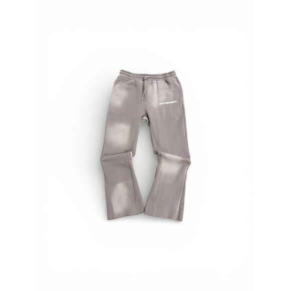 RETROVERT Flare Sweatpants